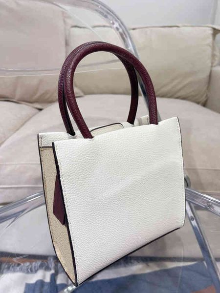 classic leather shoulder bags fashion handbag quality tote tilted bag
classic leather shoulder bags fashion handbag quality tote tilted bag