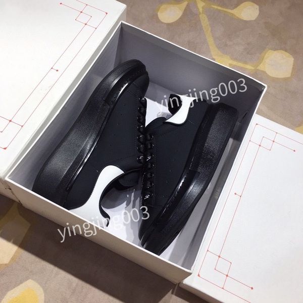 designer sneakers boots mens women casual shoes fashion white genuine leather luxury flower embroidered flat sports hl210209, Black
designer sneakers boots mens women casual shoes fashion white genuine leather luxury flower embroidered flat sports hl210209, Black