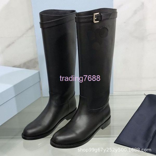boots boots winter straight boots are decorated with lace and metal buckle at the mouth of boot, simple design style, Black
boots boots winter straight boots are decorated with lace and metal buckle at the mouth of boot, simple design style, Black
