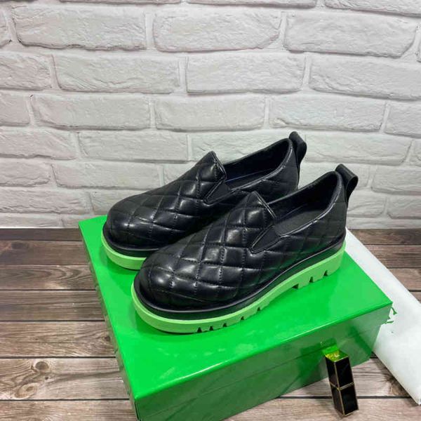 brand b's lingge color matching bread leather boots in summer 2022 new color matching outsole high women's shoes straight, Black
brand b's lingge color matching bread leather boots in summer 2022 new color matching outsole high women's shoes straight, Black