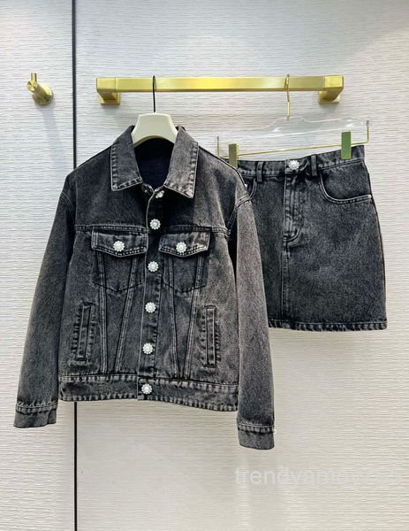 women's tracksuits denim jacket a-line skirt set age reduction bead diamond breasted leisure two-piece women's high end, Gray
women's tracksuits denim jacket a-line skirt set age reduction bead diamond breasted leisure two-piece women's high end, Gray