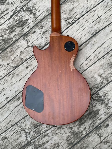 aged/relic nitro finish electric guitar gold one piece body and neck frets binding
aged/relic nitro finish electric guitar gold one piece body and neck frets binding