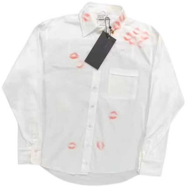 men's casual shirts red lips and lipprints burned hand painted graffiti pointed collar couple shirt enfants, White;black
men's casual shirts red lips and lipprints burned hand painted graffiti pointed collar couple shirt enfants, White;black
