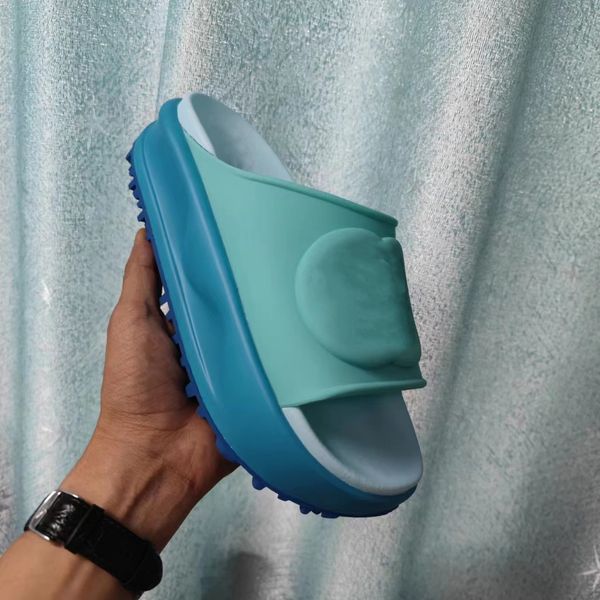 2022 designer women's mid heel sandal slippers,soft soled , fashionable, and lovely, sunny beach woman shoes slippers color matching de, Black
2022 designer women's mid heel sandal slippers,soft soled , fashionable, and lovely, sunny beach woman shoes slippers color matching de, Black