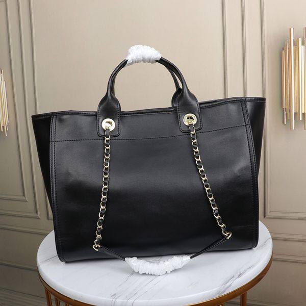 new layer cowhide large capacity tote bag beach handbag shopping women chain one shoulder mommy small square bag
new layer cowhide large capacity tote bag beach handbag shopping women chain one shoulder mommy small square bag
