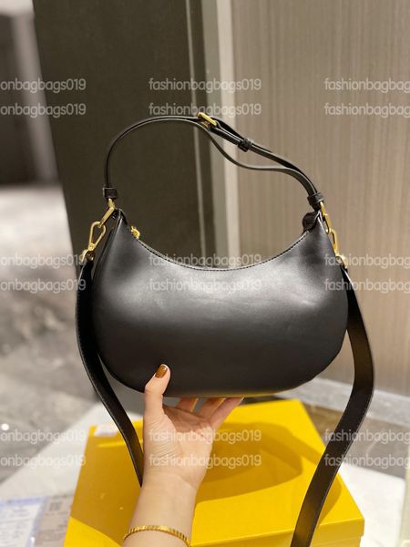 2022ss graphy hobo tote bag women crafty roma half moon bags cross body lady evening handbag leather shoulderbag underarmbag designer luxury
2022ss graphy hobo tote bag women crafty roma half moon bags cross body lady evening handbag leather shoulderbag underarmbag designer luxury