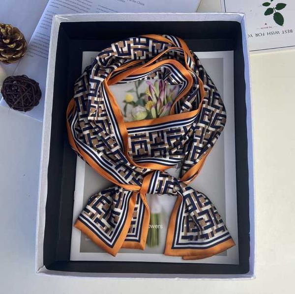 22ss lots designer letters print floral silk scarf headband for women fashion long handle bag scarves paris shoulder tote luggage ribbon, Blue;gray
22ss lots designer letters print floral silk scarf headband for women fashion long handle bag scarves paris shoulder tote luggage ribbon, Blue;gray