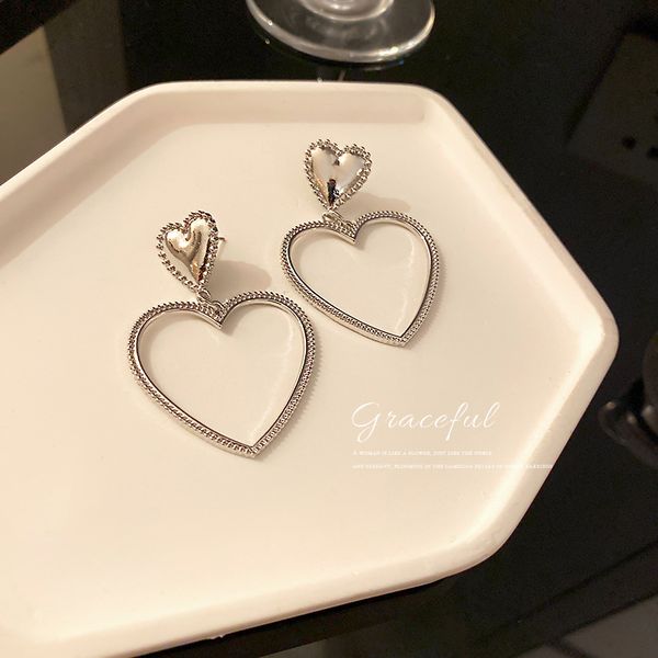 925 silver needle european and american mori style love heart earrings internet influencer cold style high-key eardrop metal hollow design e, Golden
925 silver needle european and american mori style love heart earrings internet influencer cold style high-key eardrop metal hollow design e, Golden