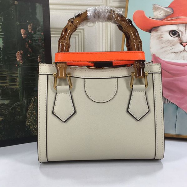 bamboo handle bag handbag book tote bags mini totes genuine leather satchel open crossbody bag fashion letter golden hardware detchable stra
bamboo handle bag handbag book tote bags mini totes genuine leather satchel open crossbody bag fashion letter golden hardware detchable stra