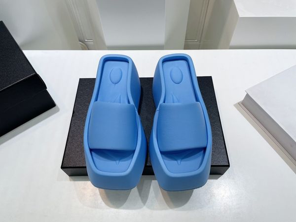 2023 designer beach scuffs classic flat woman slipper summer lady cartoon big head slippers l bath fashion women shoes 42, Black
2023 designer beach scuffs classic flat woman slipper summer lady cartoon big head slippers l bath fashion women shoes 42, Black