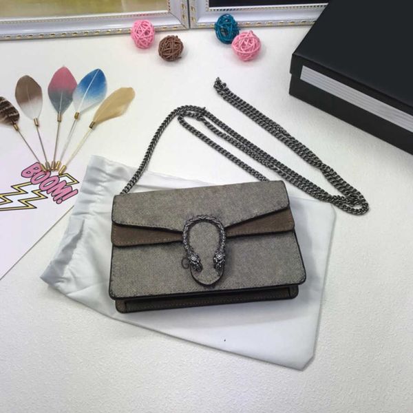 sold fashion genuine leather women shoulder bag change women wallet classic letters key chain crossbody bag n
sold fashion genuine leather women shoulder bag change women wallet classic letters key chain crossbody bag n