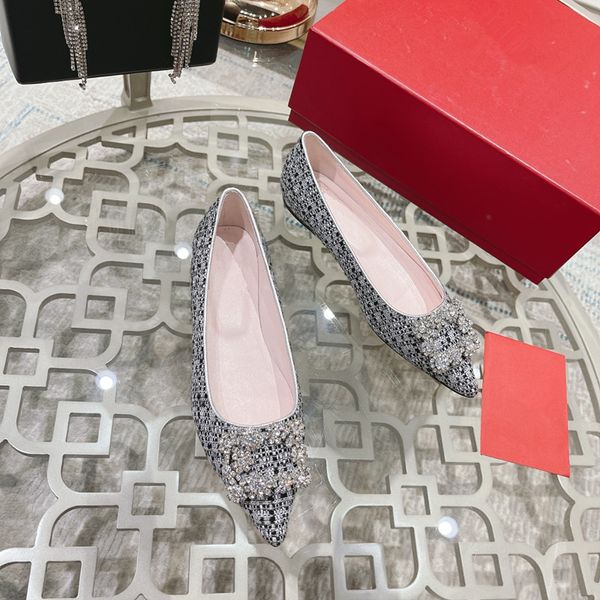 women fashion sandals snowflake diamond button black tweed fabric temperament simple design beautiful appearance comfortable foot feeling
women fashion sandals snowflake diamond button black tweed fabric temperament simple design beautiful appearance comfortable foot feeling