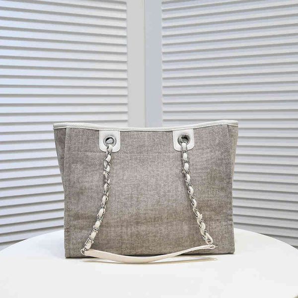 designer channelity bags for women black handbag leather chain slant shoulder clutch totes bag cc double letters solid hasp waist square str
designer channelity bags for women black handbag leather chain slant shoulder clutch totes bag cc double letters solid hasp waist square str
