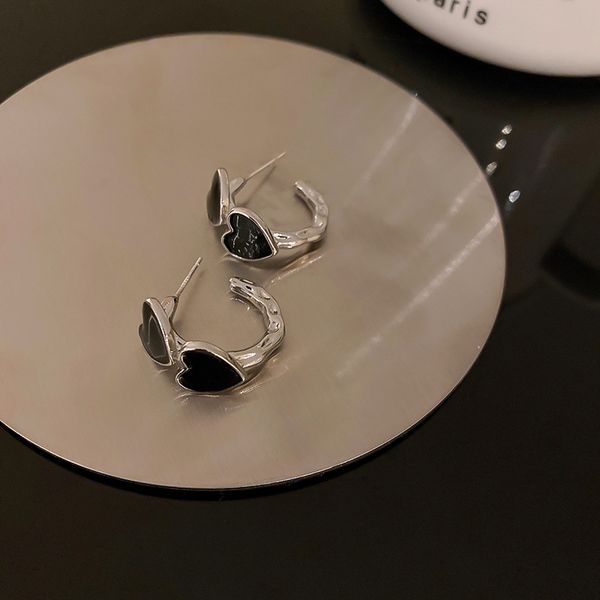 korean-style geometric pleated metal heart earrings ins design personalized eardrops simple metal cold style eardrop, Golden
korean-style geometric pleated metal heart earrings ins design personalized eardrops simple metal cold style eardrop, Golden