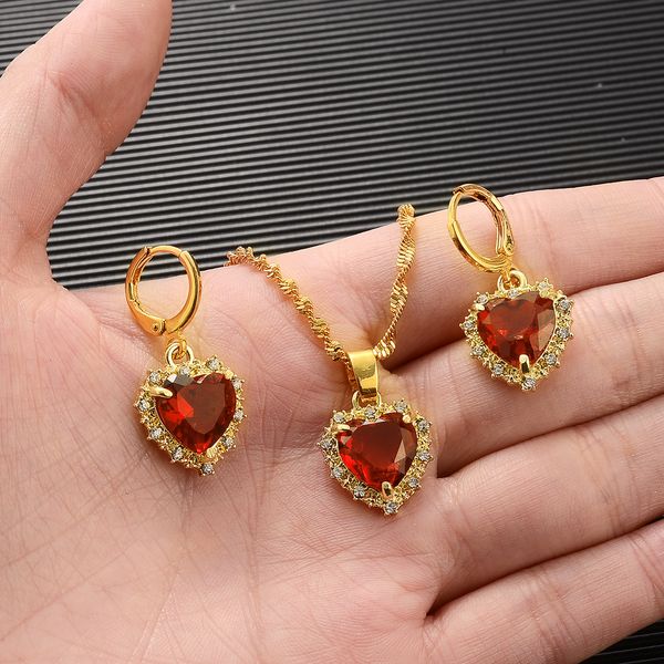 red and white diamond cut heart pendant necklace earrings 9k fine solid gold finish jewellery gift set charm 0.05ct., Silver
red and white diamond cut heart pendant necklace earrings 9k fine solid gold finish jewellery gift set charm 0.05ct., Silver