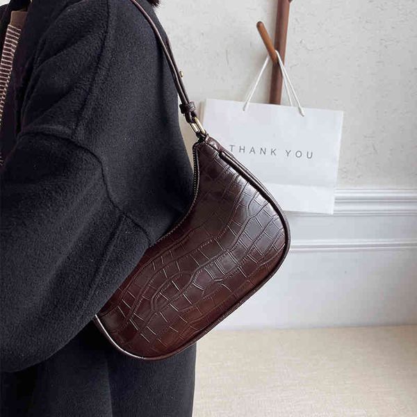high-end tote bag new women's 2022 popular crocodile pattern half moon underarm niche messenger shoulder s
high-end tote bag new women's 2022 popular crocodile pattern half moon underarm niche messenger shoulder s