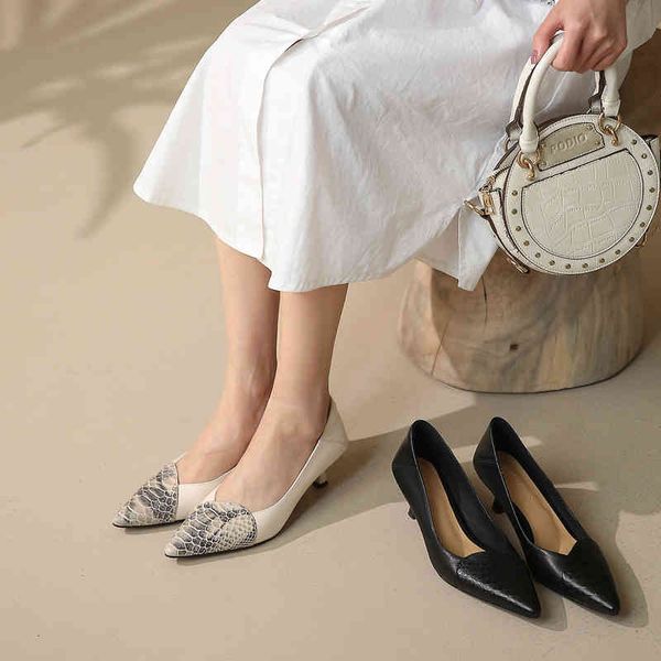 sandals pointed thin heel shallow mouth splicing high-heeled shoes spring comfortable color matching snake pattern simple korean foot o6u3, Black
sandals pointed thin heel shallow mouth splicing high-heeled shoes spring comfortable color matching snake pattern simple korean foot o6u3, Black