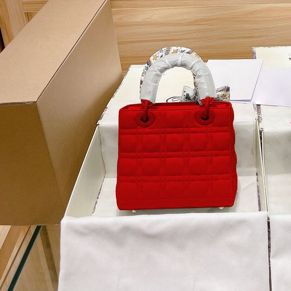 designer lady bag handbag shoulder crossbody clutch flap evening bags tote purse wallet letters fanny stripes check tartan geometric women l
designer lady bag handbag shoulder crossbody clutch flap evening bags tote purse wallet letters fanny stripes check tartan geometric women l