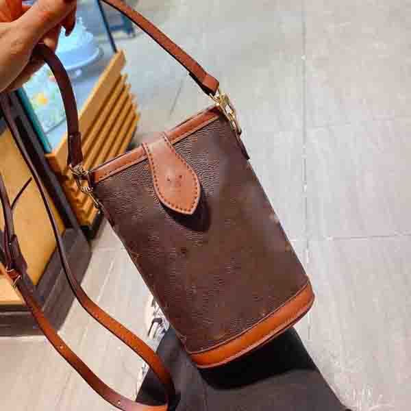 m43514 petite boite chapeau boite mm pm handbag purse original cowhide trim canvas hatbox designer shoulder bags crossbody messenger
m43514 petite boite chapeau boite mm pm handbag purse original cowhide trim canvas hatbox designer shoulder bags crossbody messenger