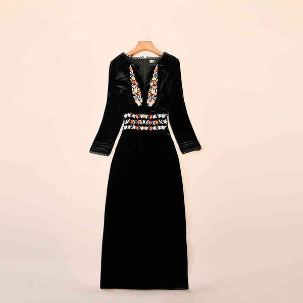 casual dresses autumn black embroidered v-neck dress with slim and elegant temperament 8138 ks2y, Black;gray
casual dresses autumn black embroidered v-neck dress with slim and elegant temperament 8138 ks2y, Black;gray