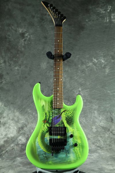 kramer / snake sabo baretta snake green electric guitar you can customize the pictures you want
kramer / snake sabo baretta snake green electric guitar you can customize the pictures you want
