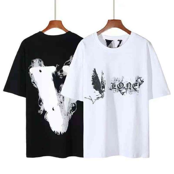 t-shirt moke limited hip hop vlones hort t-hirt big v fahion lover looe backing half leeve lining, White;black
t-shirt moke limited hip hop vlones hort t-hirt big v fahion lover looe backing half leeve lining, White;black