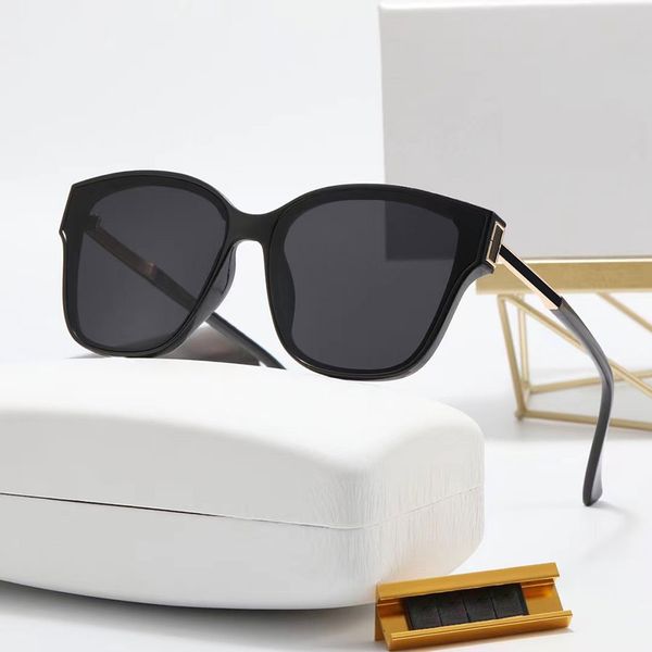 luxury classic design sense sunglasses designer sunglasses men and women retro advanced sense resistance ultraviolet multi-color optional, White;black
luxury classic design sense sunglasses designer sunglasses men and women retro advanced sense resistance ultraviolet multi-color optional, White;black