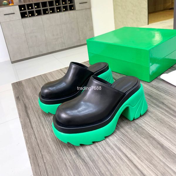 slippers style baotou semi slippers women wear leather high heels, lazy muller shoes, thick heels and casual sandals in summer, Black
slippers style baotou semi slippers women wear leather high heels, lazy muller shoes, thick heels and casual sandals in summer, Black