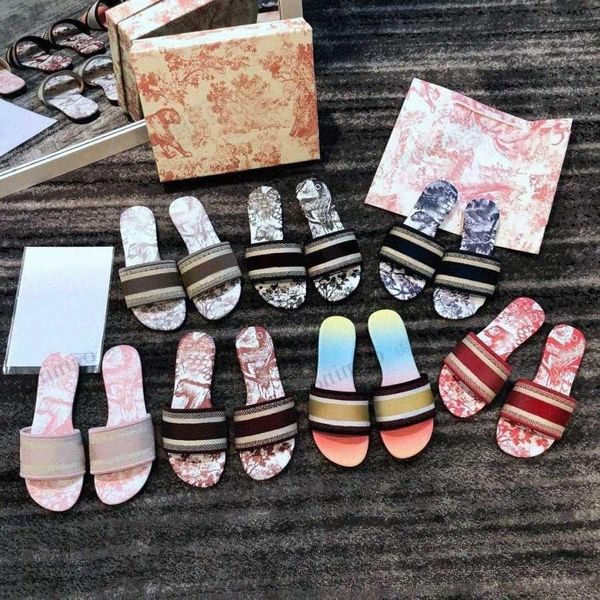 2022 paris dies sandals 2022 dways womens paris sandals slippers embroidered floral brocade girls beach flip flops flat summer luxuries l er, Black
2022 paris dies sandals 2022 dways womens paris sandals slippers embroidered floral brocade girls beach flip flops flat summer luxuries l er, Black