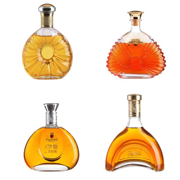 transparent sealed glass bottle creative wine bottle with multiple specifications can be customized capacity 700ml 750ml etc.
transparent sealed glass bottle creative wine bottle with multiple specifications can be customized capacity 700ml 750ml etc.