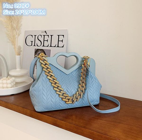 wholesale ladies leather shoulder bags summer personality wooden fashion handbag trend diamond chain bag small fresh striped mobile phone co
wholesale ladies leather shoulder bags summer personality wooden fashion handbag trend diamond chain bag small fresh striped mobile phone co