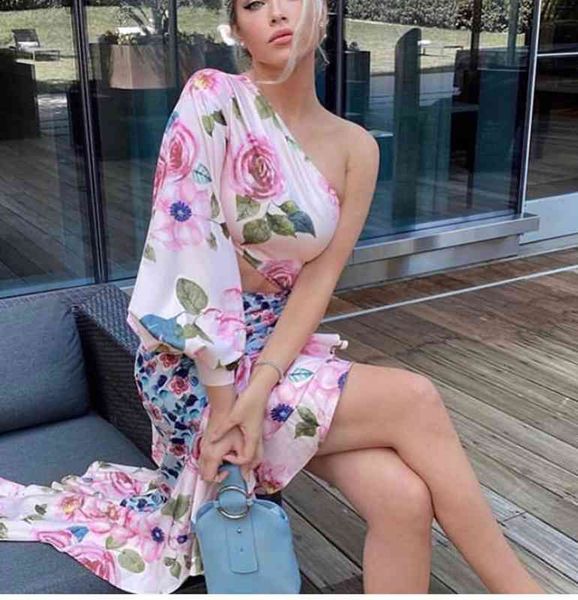 casual dresses 2022 spring and summer women's wear asymmetric bra single sleeve with waist stitched skirt 3t0s, Black;gray
casual dresses 2022 spring and summer women's wear asymmetric bra single sleeve with waist stitched skirt 3t0s, Black;gray