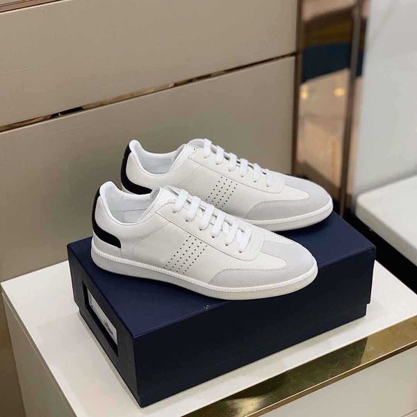 b01s sneakers shoes men white black leather 22s/s trainers rubber sole wholesale discount casual outdoor sports comfort
b01s sneakers shoes men white black leather 22s/s trainers rubber sole wholesale discount casual outdoor sports comfort