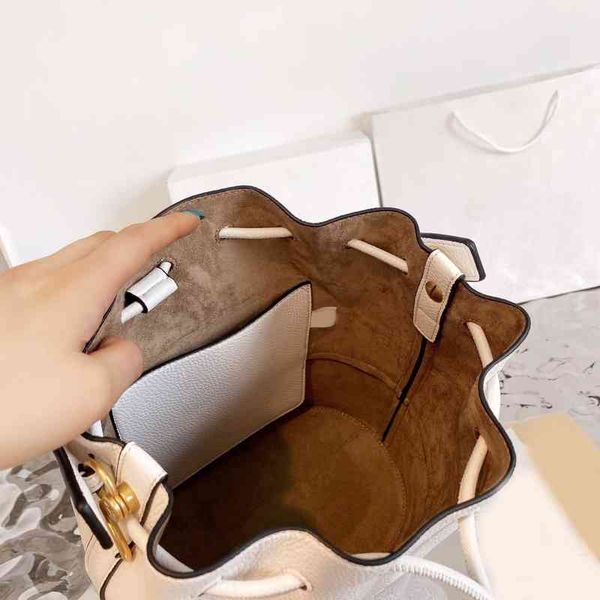 designer luxury women bags torys handbag tb fashion bucket bag inclined shoulder versatile multicolour purses burchs totes large capacity sa
designer luxury women bags torys handbag tb fashion bucket bag inclined shoulder versatile multicolour purses burchs totes large capacity sa