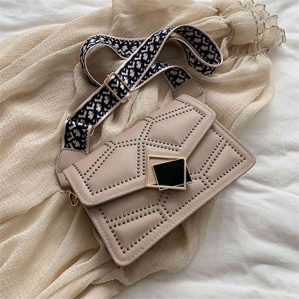 fashion rivet small black square lock wide strap spring bag single shoulder diagonal cross factory store online
fashion rivet small black square lock wide strap spring bag single shoulder diagonal cross factory store online