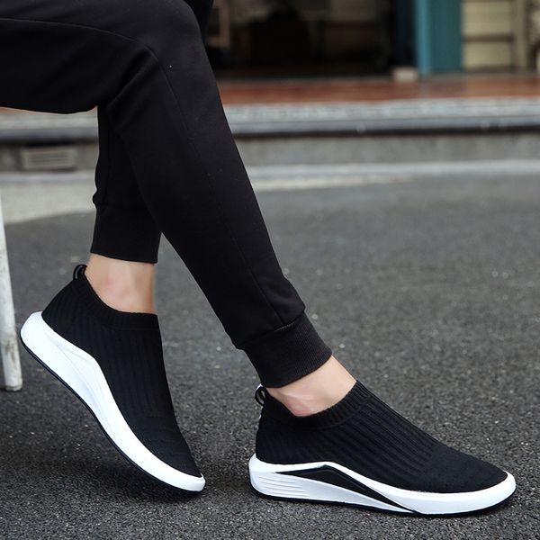 casual shoes designer rhyton sneaker men women shoe straw berry wave mouth print trainer man woman by shoe 19
casual shoes designer rhyton sneaker men women shoe straw berry wave mouth print trainer man woman by shoe 19