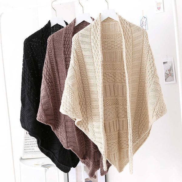 shawl autumn and winter triangular scarf knitted wool type womens outer bib versatile dual-purpose buckle cloak, Blue;gray
shawl autumn and winter triangular scarf knitted wool type womens outer bib versatile dual-purpose buckle cloak, Blue;gray