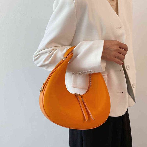 evening bags vintage chic half moon for women pu leather solid color handbag fashion casual ladies shoulder bag 2022 bolsa mujer 220420
evening bags vintage chic half moon for women pu leather solid color handbag fashion casual ladies shoulder bag 2022 bolsa mujer 220420
