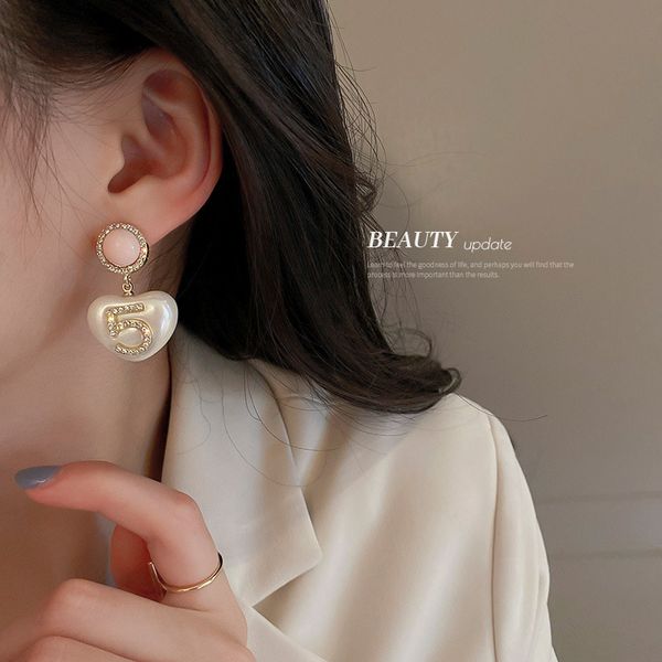 silver stud rhinestone-encrusted pearl number 5 love heart french entry lux niche earrings sweet temperament artistic earrings for, Golden
silver stud rhinestone-encrusted pearl number 5 love heart french entry lux niche earrings sweet temperament artistic earrings for, Golden