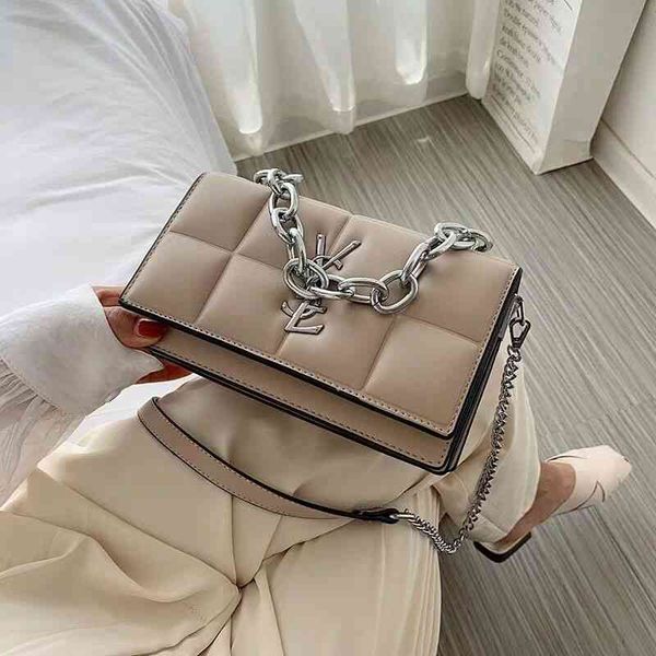 bag women's 2022 new fashion thick chain texture messenger small square portable shoulder designer bags for women crossbody handbags
bag women's 2022 new fashion thick chain texture messenger small square portable shoulder designer bags for women crossbody handbags