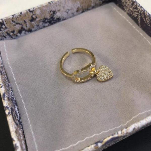 classic letter designer rings for women ring crystal brand jewelry gift heart star woman accessories, Silver
classic letter designer rings for women ring crystal brand jewelry gift heart star woman accessories, Silver