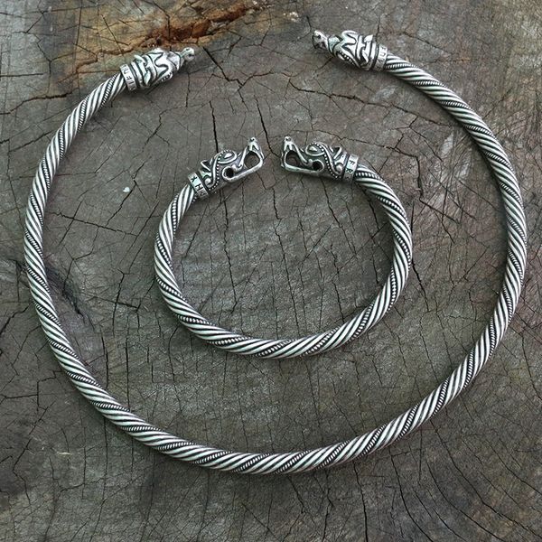 lanseis 1pcs viking wolf bracelet viking wolf head fenrir torc neck ring ragnar handmade heavy twisted brass wire pagan norse 220716, Golden;silver
lanseis 1pcs viking wolf bracelet viking wolf head fenrir torc neck ring ragnar handmade heavy twisted brass wire pagan norse 220716, Golden;silver