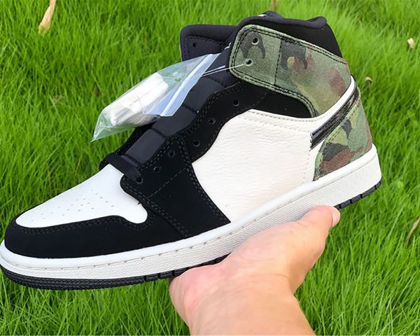 designer shoes jumpman 1smen women mid basketball camouflage color luxury designer mens womens banned bred toe chicago trainers
designer shoes jumpman 1smen women mid basketball camouflage color luxury designer mens womens banned bred toe chicago trainers