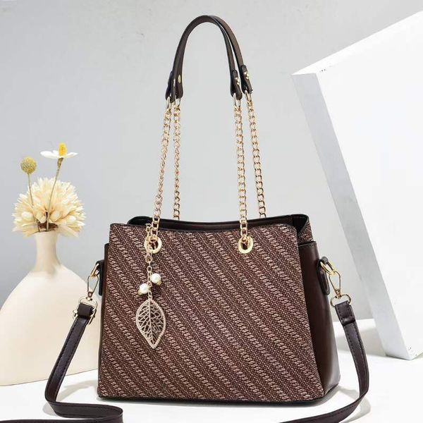 women inclined shoulder bags fashion casual womens bag small handbag totes high-capacity leather large volume wholesale girl mobile phone ba
women inclined shoulder bags fashion casual womens bag small handbag totes high-capacity leather large volume wholesale girl mobile phone ba