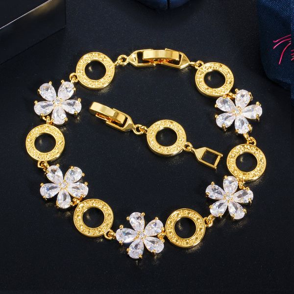 fashion charm bracelet designer multicolor aaa cubic zirconia flowers bracelets white ruby 18k gold plated silver jewelry bracelets for wome, Golden;silver
fashion charm bracelet designer multicolor aaa cubic zirconia flowers bracelets white ruby 18k gold plated silver jewelry bracelets for wome, Golden;silver