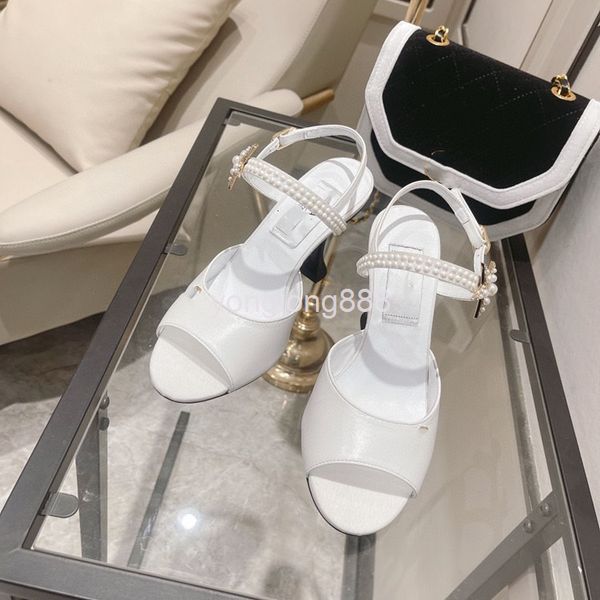 sandals high end quality xiaoxiangfeng early spring high-heeled sandals with beads and star shaped buckle comfortable, Black
sandals high end quality xiaoxiangfeng early spring high-heeled sandals with beads and star shaped buckle comfortable, Black