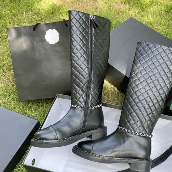 2022 autumn winter c letter boots ling lattice lace up short knee booties small fragrance black leather matching quilted 38cm high ankle boo
2022 autumn winter c letter boots ling lattice lace up short knee booties small fragrance black leather matching quilted 38cm high ankle boo