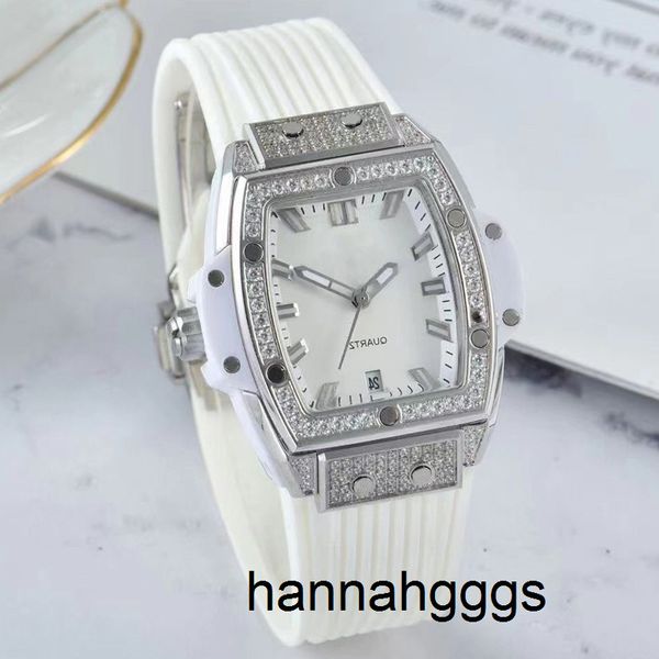 selling women's luxury waterproof quartz watches aaa fashion designer watches rhyu, Slivery;brown
selling women's luxury waterproof quartz watches aaa fashion designer watches rhyu, Slivery;brown