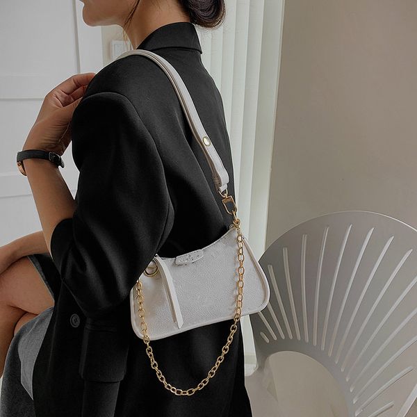 spring summer new 22ss women's messenger bags fashion croissants mini indentation printing shoulder chain bag armpit
spring summer new 22ss women's messenger bags fashion croissants mini indentation printing shoulder chain bag armpit