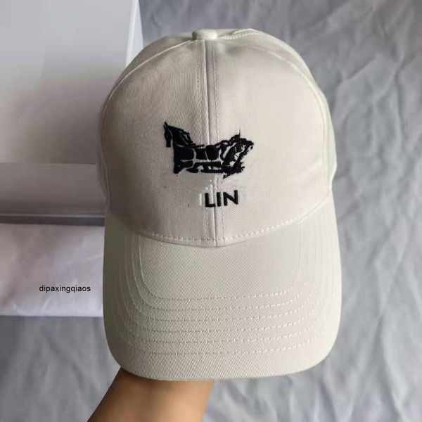 celina designer ball caps saijia 2022 new carriage embroidered men's and women's fashion baseball cap, Blue;gray
celina designer ball caps saijia 2022 new carriage embroidered men's and women's fashion baseball cap, Blue;gray